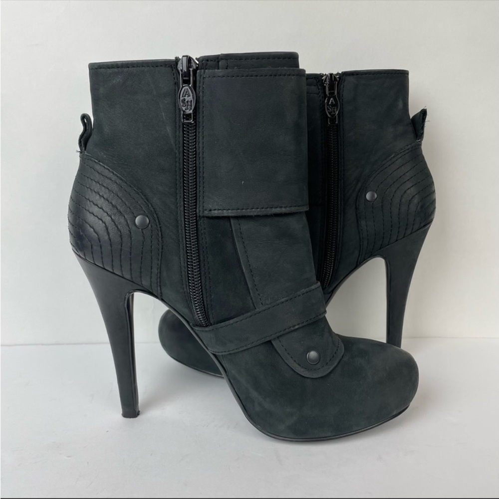 Ash edgy and classy platform bootie ..
